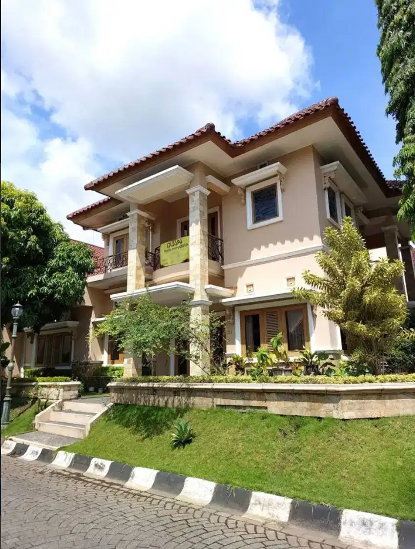 DIJual Rumah Hook Luas dalam perumahan Elite di Trihanggo sleman
