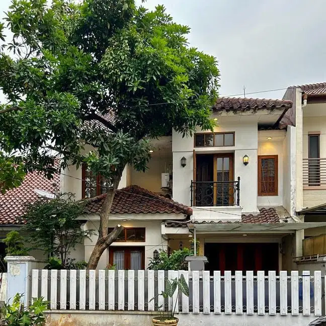 Rumah di Alam Segar Pondok Indah Jakarta selatan