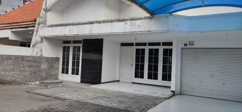 DISEWAKAN Rumah Kupang Baru