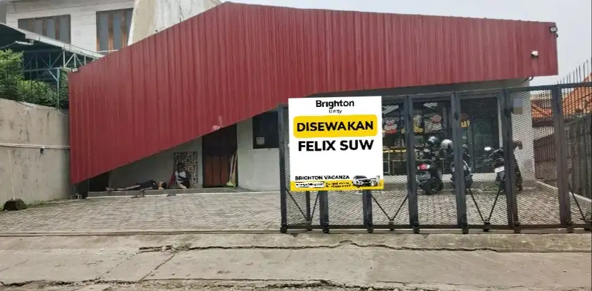 Disewakan Rumah Usaha  Pandegiling