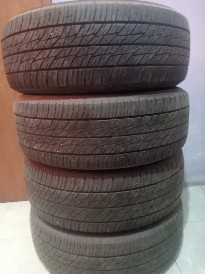 Ban Mobil Dunlop