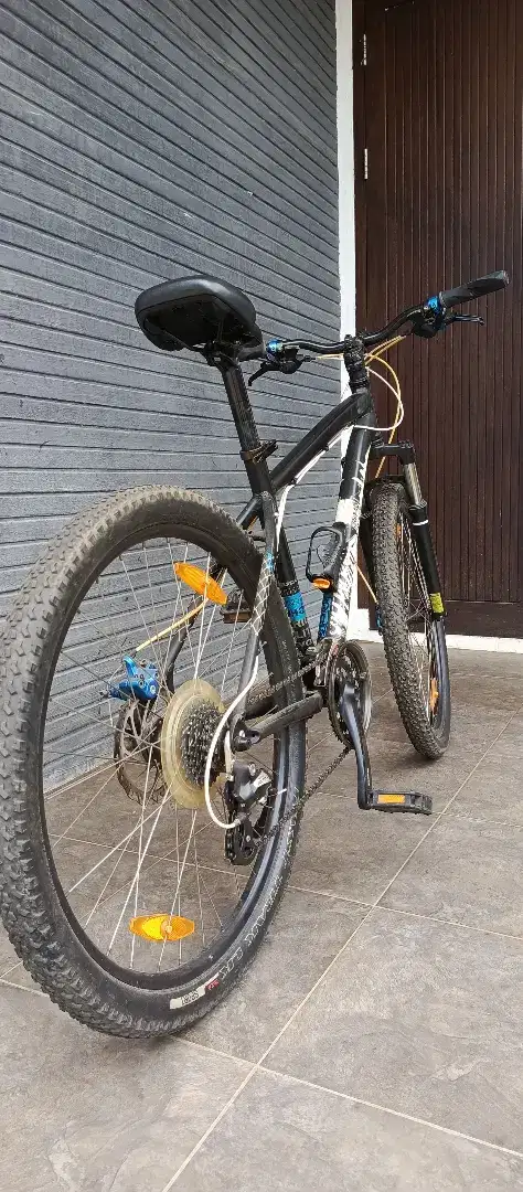 Sepeda MTB Specialized Hard Rock