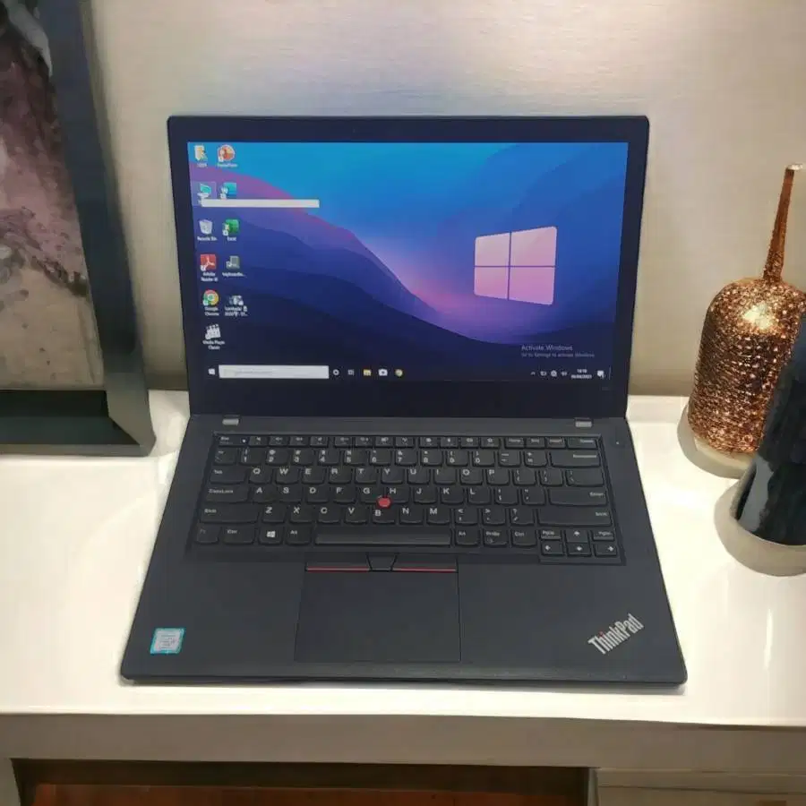 Laptop Lenovo Thinkpad T480 Core i7 GEN 8 RAM 16/256GB D-AK