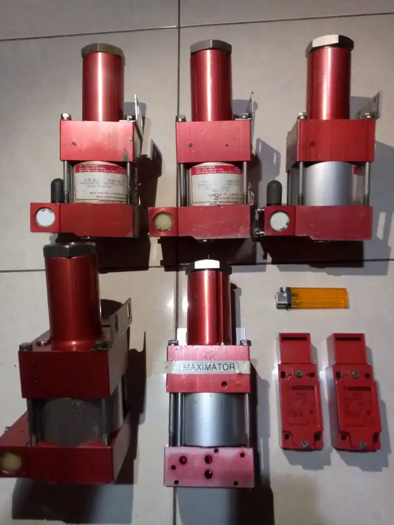 MAXIMATOR DAN LIMIT SWITCH XCS