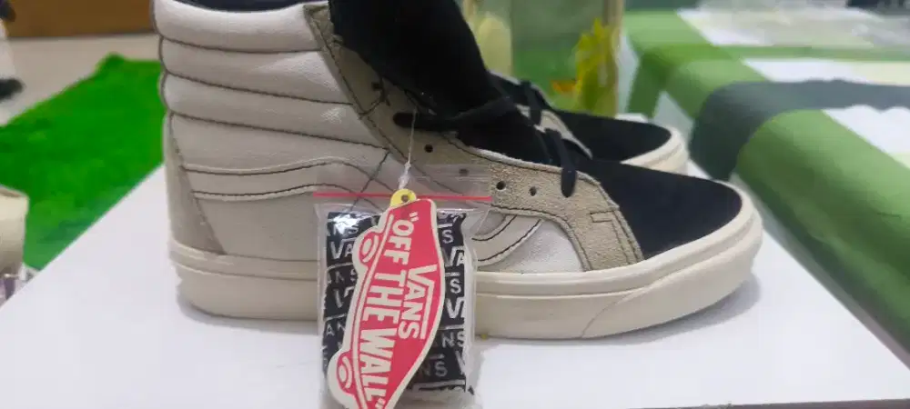 Sepatu Vans High size 41