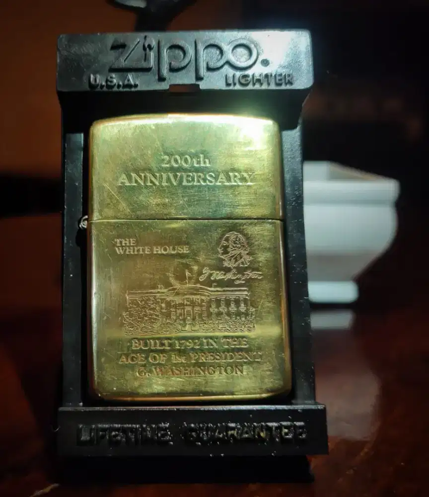 Zippo Brass Comemmorative 200th Anniversary The White House Original