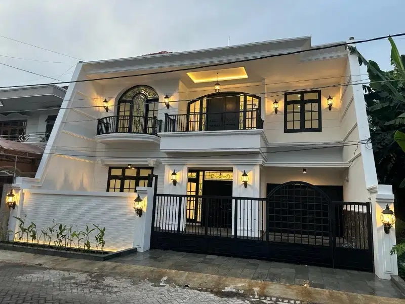 DIJUAL RUMAH MANYAR KERTOADI MODERN KOLONIAL STYLE