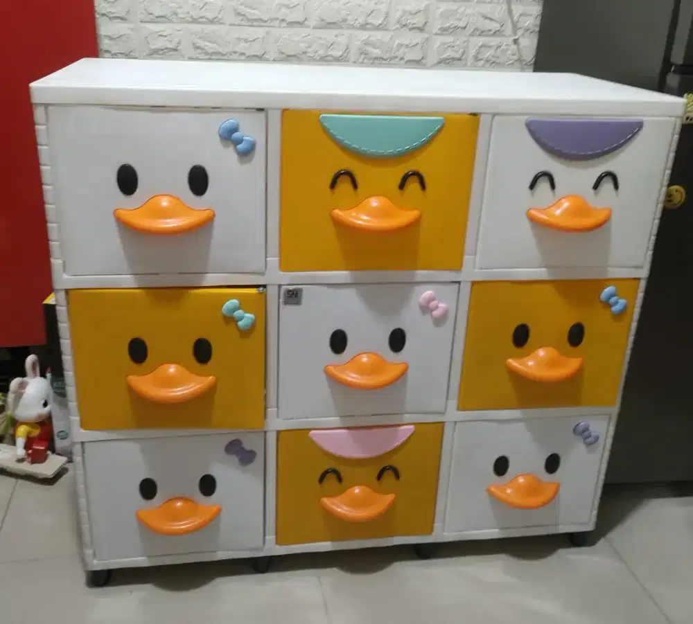 Lemari Plastik 3susun