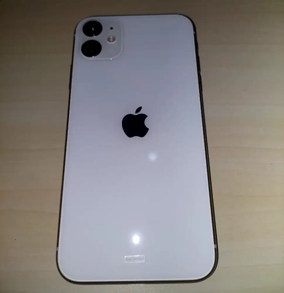iPhone 11 white 128GB
