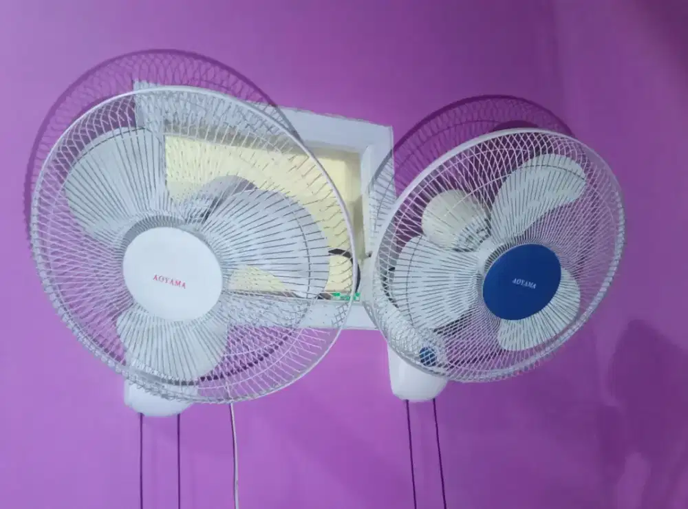 Dijual Dua Kipas Angin Aoyama – Angin Kencang & Hemat Listrik