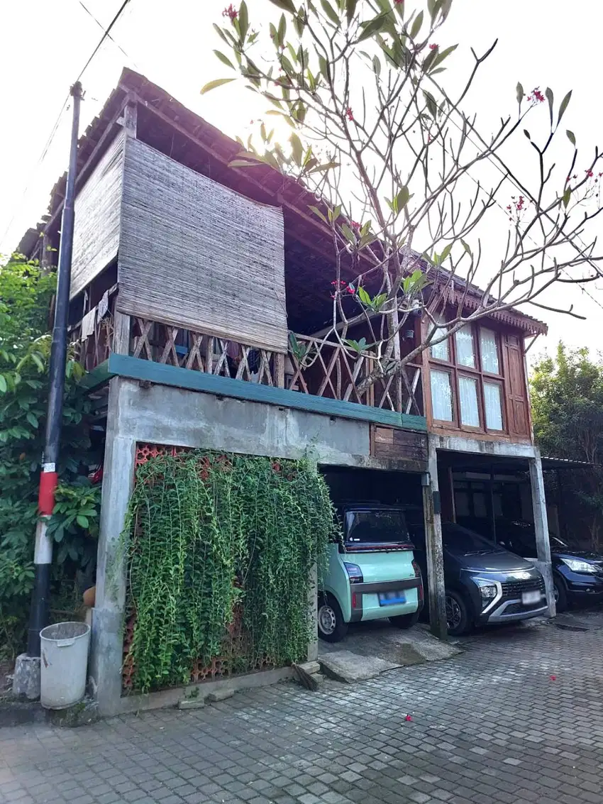 Rumah Artistik di Perumahan Padma Residence Bantul