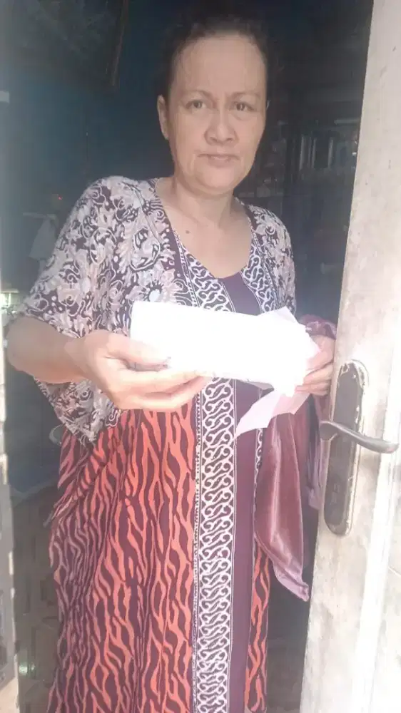 Kurir/Kolektor yang sudah berpengalaman dan punya motor pribadi