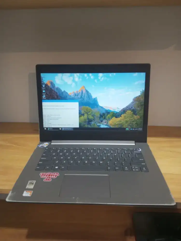 Lenovo Slim Ideapad 330-14AST AMD A9-9425 DDR4 4GB SSD 256GB 14 2 Jam