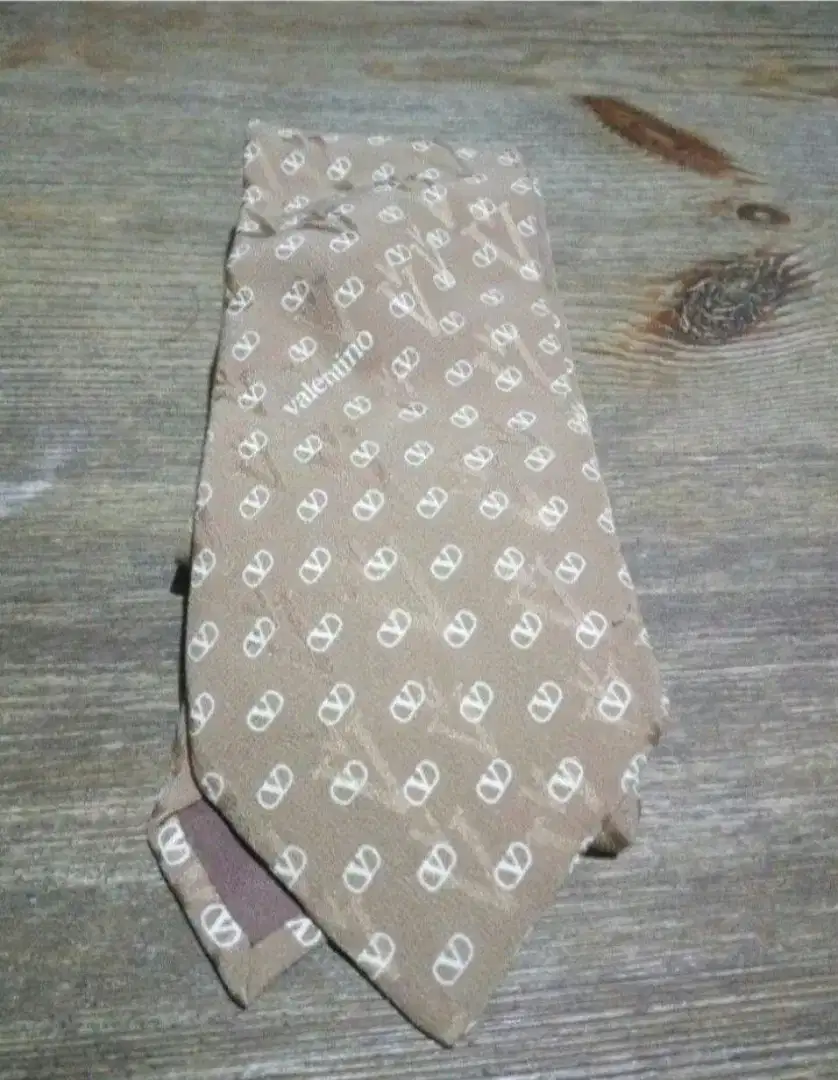Dasi Original Valentino 100% Sutera (silk) mulus