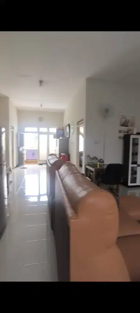 Dijual rumah nirwana eksekutif dekat tol