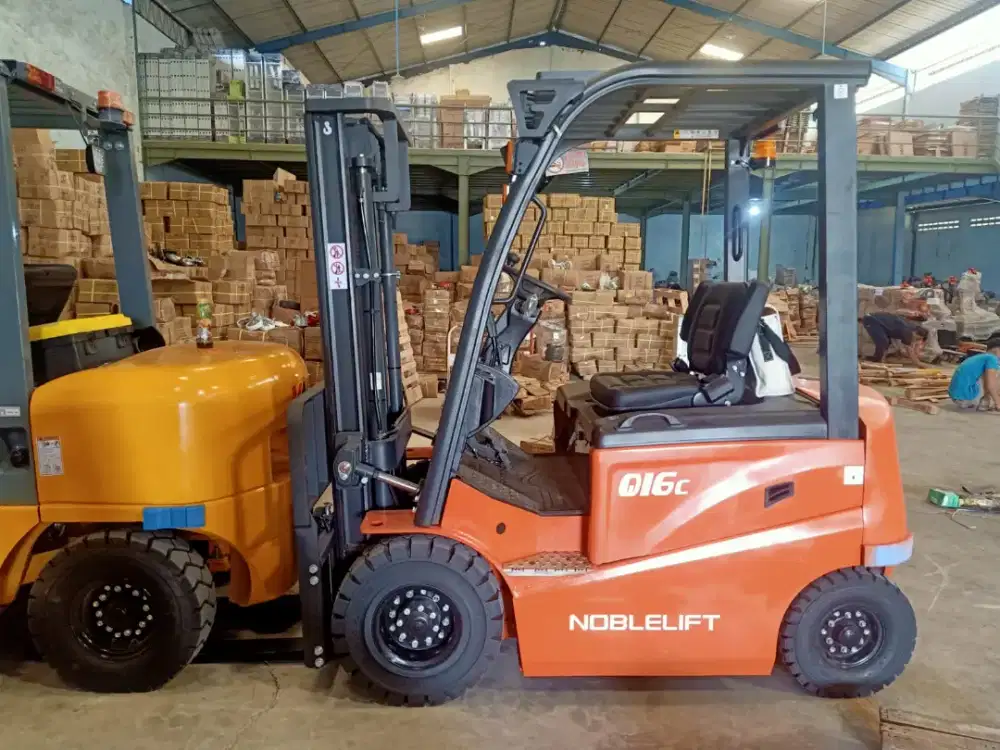Forklift Isuzu Solo