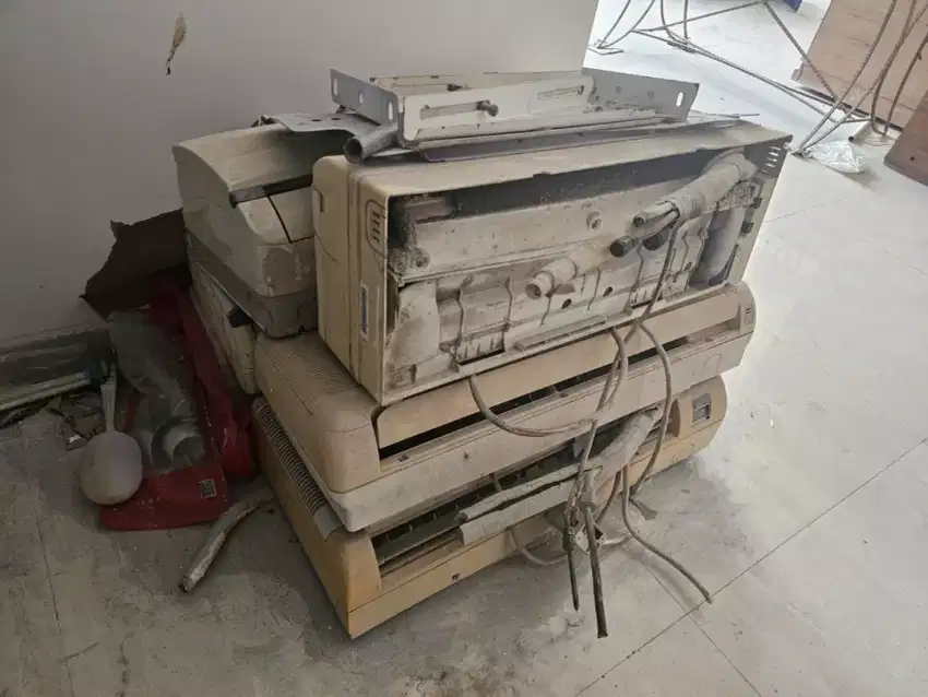Beli AC bekas atau rusak