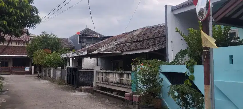 Rumah Second Strategis Bekasi Selatan (Tanah Luas)