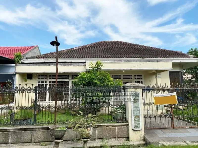 DIJUAL RUMAH HOEK DI KOMP. SEJOHOR INDAH 1, MEDAN JOHOR