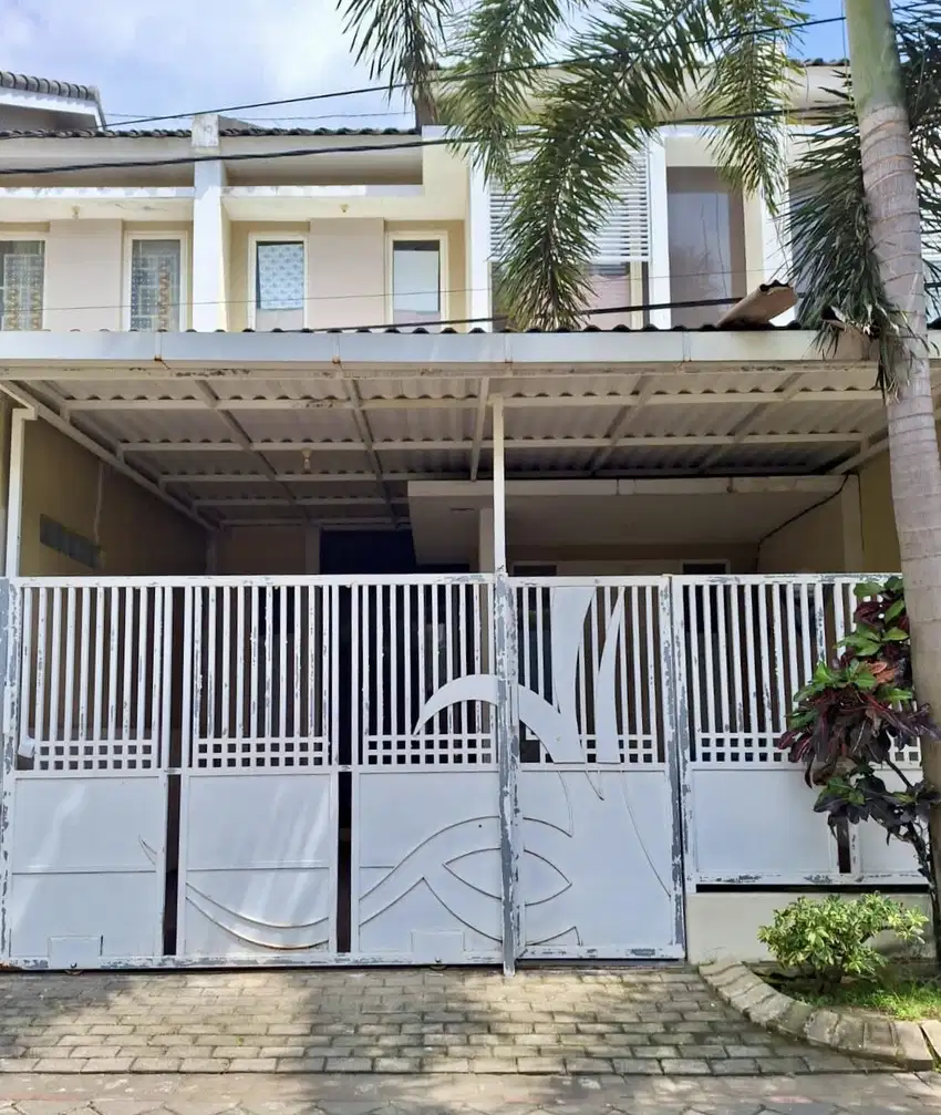 Rumah Modern 2 Lantai Lokasi Bagus Graha Mulia Dekat Kampus Ub