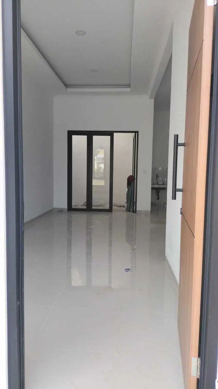 DIJUAL RUMAH DEPAN TAMAN REGENCY MELATI MAS SERPONG