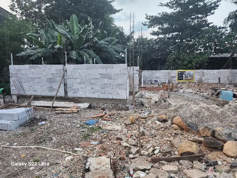 Rumah bambu apus lubang buaya tmii pondok gede 550 juta free BPHTB