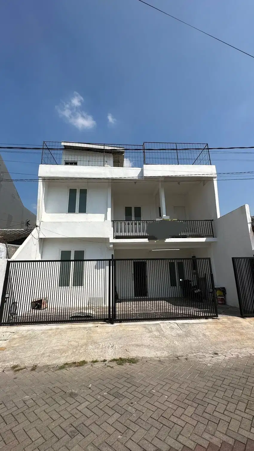 2,5 Lantai Rumah Darmo Indah Surabaya