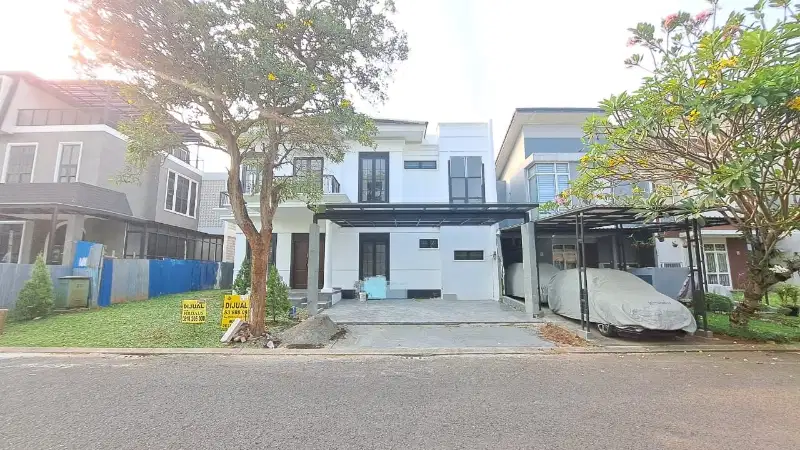 DIJUAL RUMAH MANDIRI MODERN CLASSIC DESIGN   Di The Icon BSD City