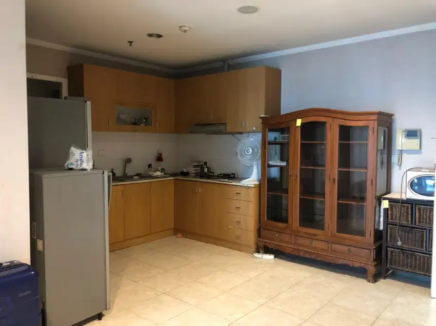 Disewakan Apartemen French walk Lyon Garden MOI Semi Furnish Tahunan