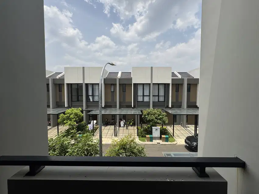 MURAH! 4 KAMAR TIDUR CLUSTER MAGENTA SUMMARECON BEKASI