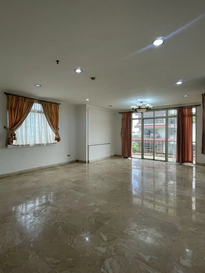 Apartemen Emerald TB Simatupang Jakarta Selatan
