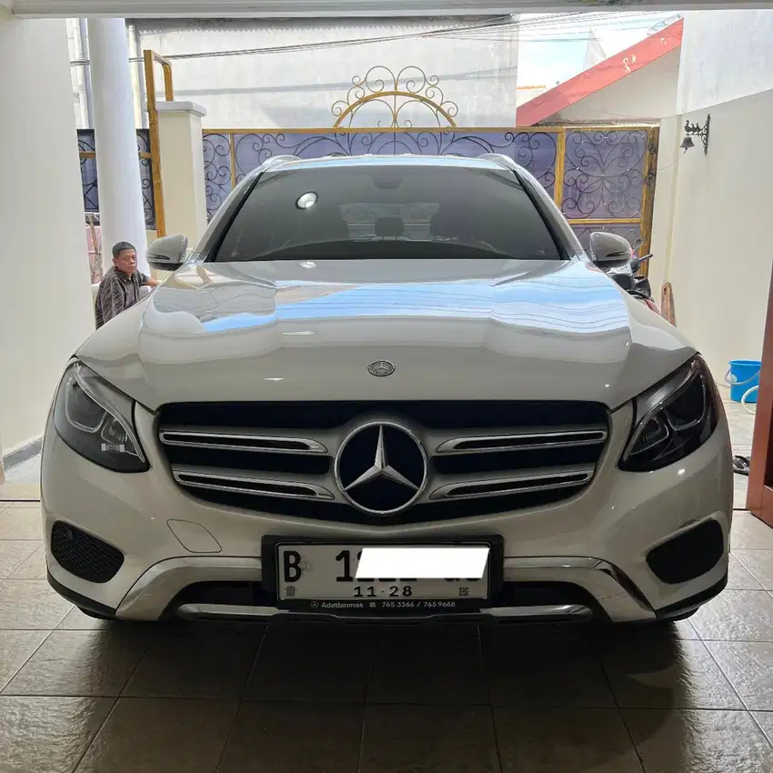 Mercedes Benz GLC 250 2017 Putih Exclusive