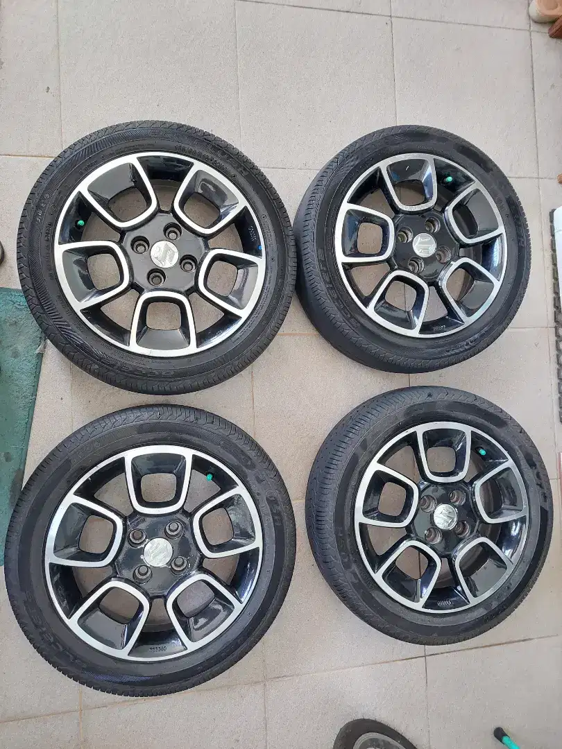 Dijual velg plus ban ring 15 bekas mobil ignis