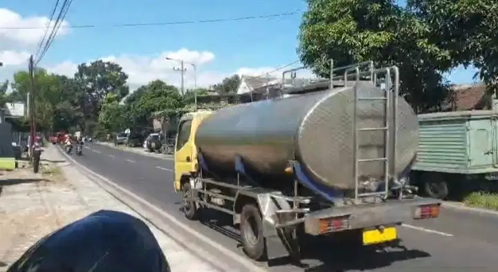 tanah 1,9 jt zona industri di buring perbatasan bululawang