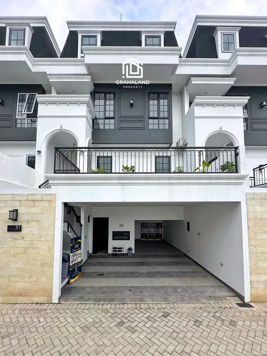 Rumah Mewah Dalam Townhouse Dipejaten Barat Jakarta Selatan