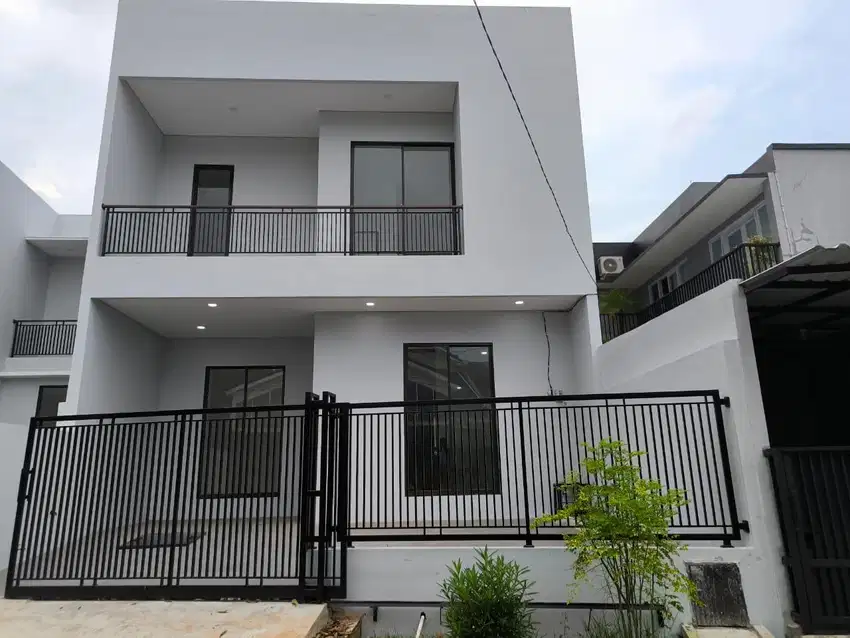Di jual Rumah di Villa Melati Mas