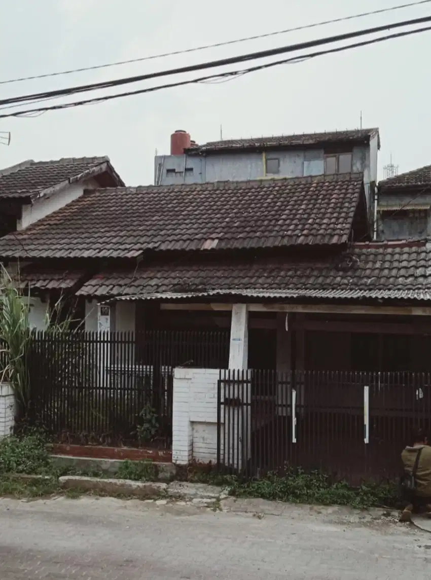 Jual Rumah Lama Hitung Tanah di Venus Margahayu Raya Bandung