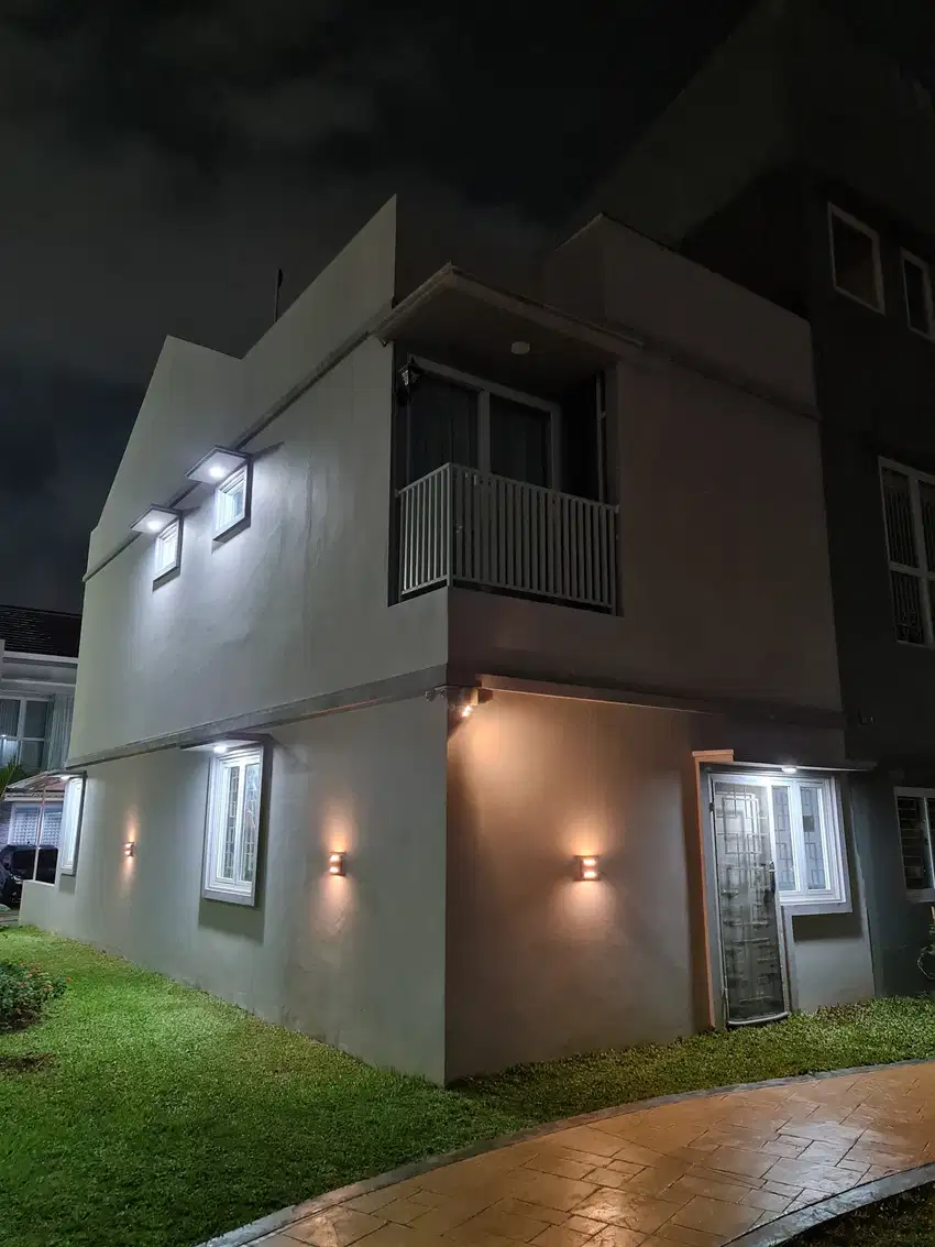 rumah 2 lt hoek di kalideres