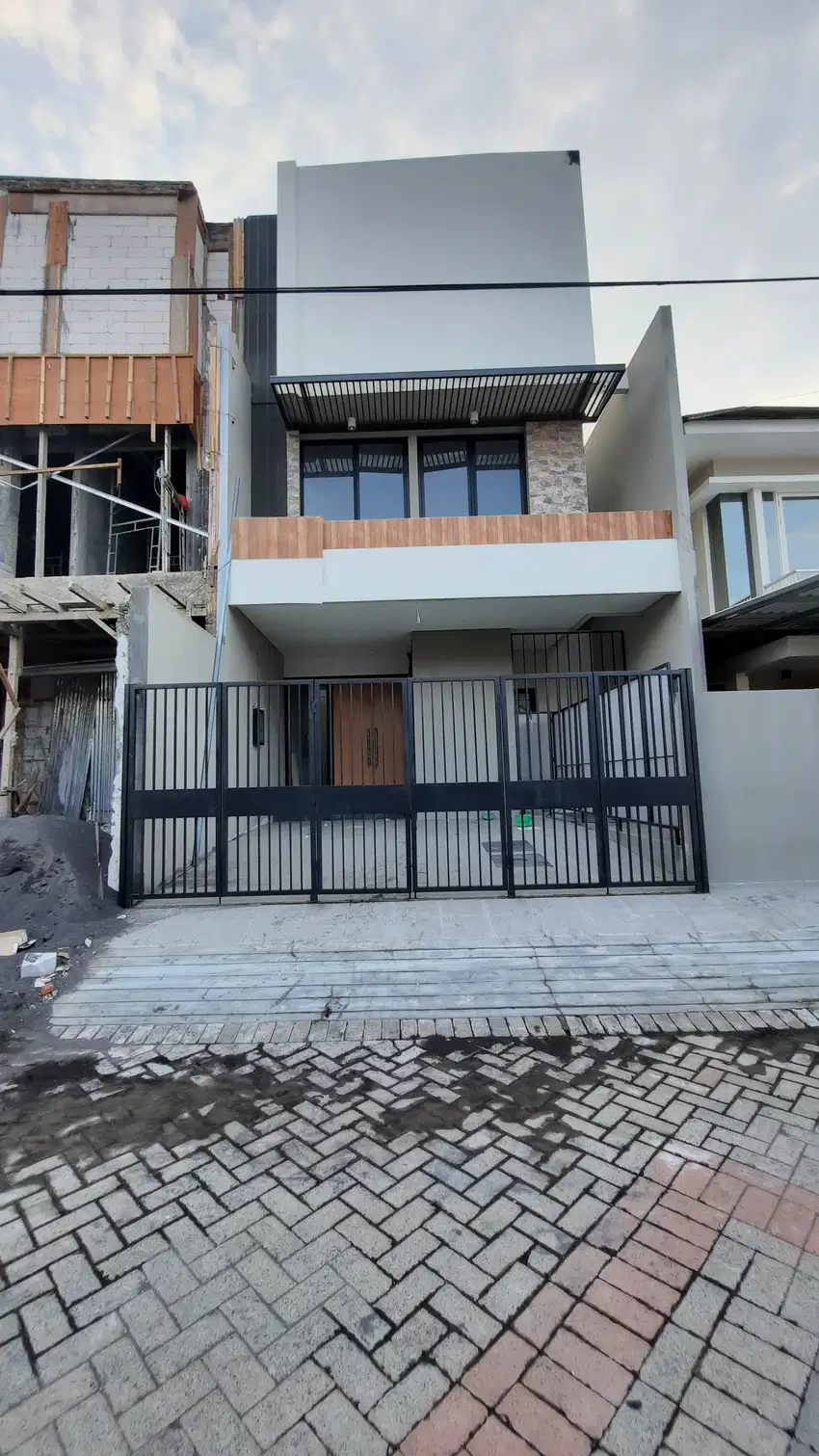 Rumah Baru Harga Murah di Pantai Mentari Dekat Kenjeran dan Mulyosari
