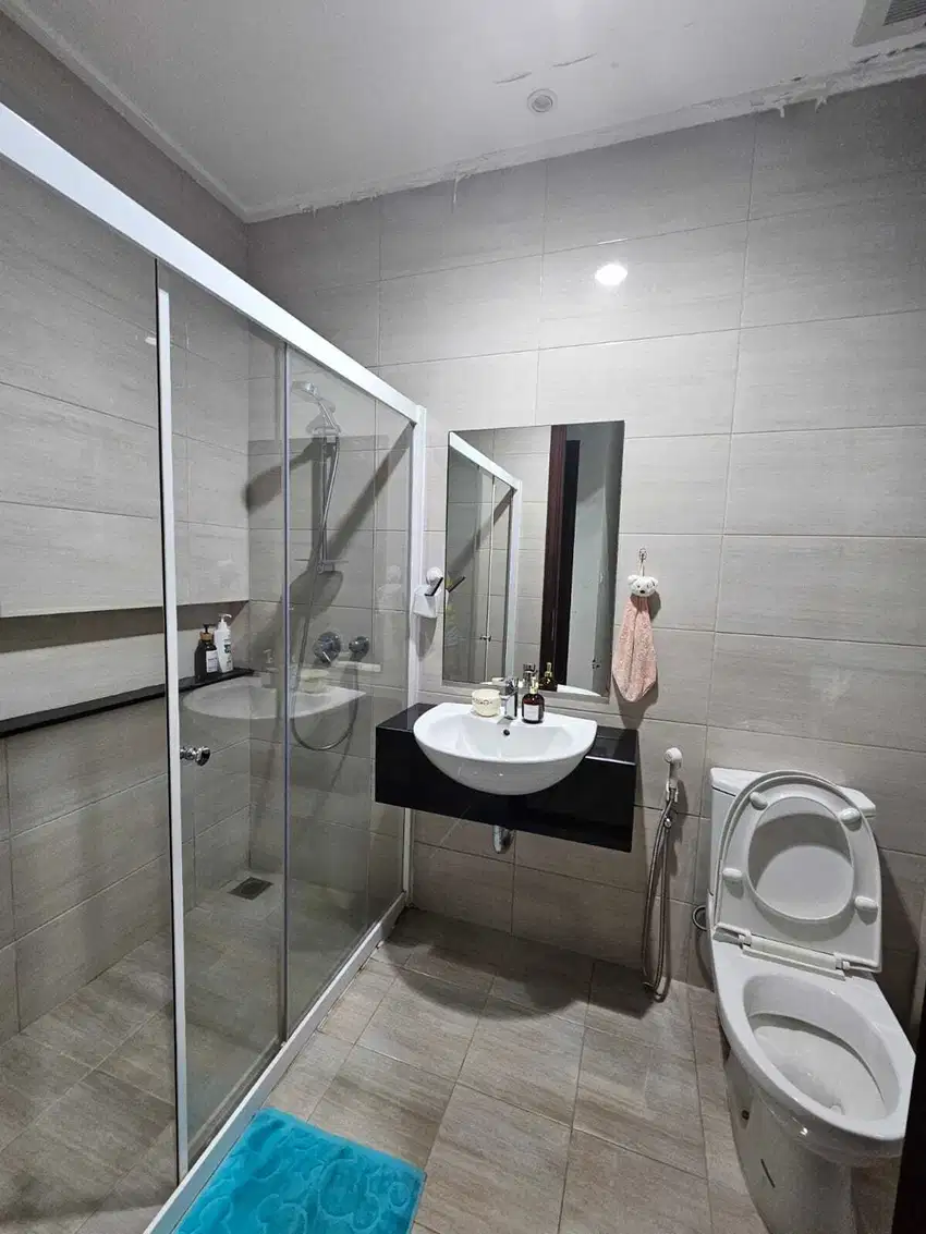 DISEWAKAN Rumah GOLF ISLAND PIK uk 6X15 FULLY FURNISHED 250juta/tahun