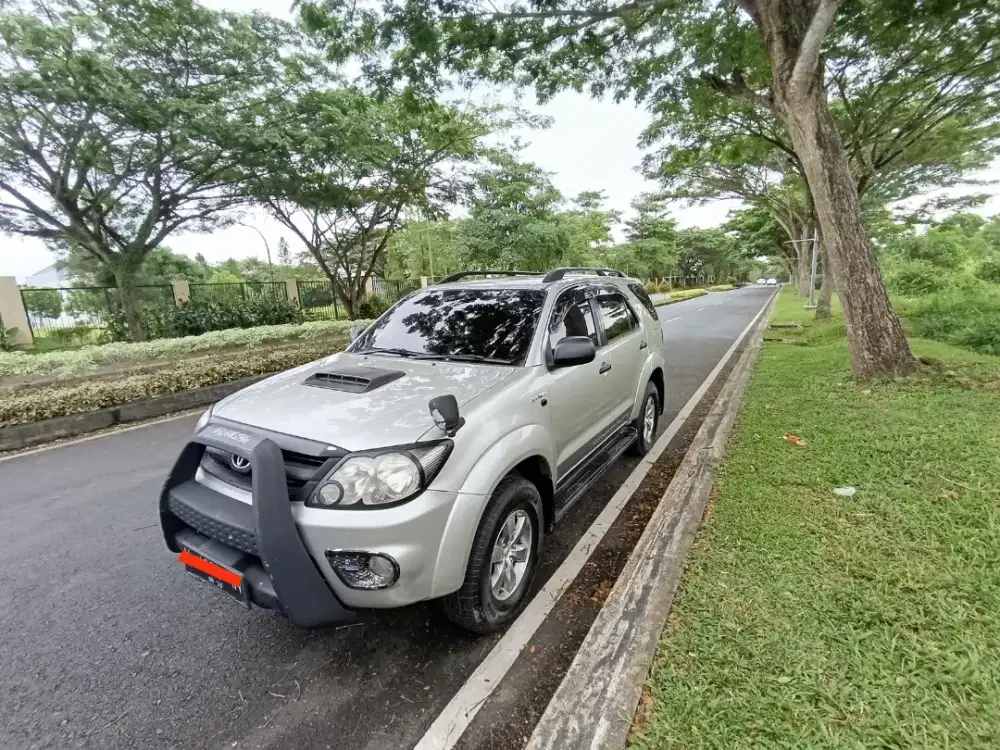 Toyota Fortuner thn 2006 G 2.7 Bensin Automatic