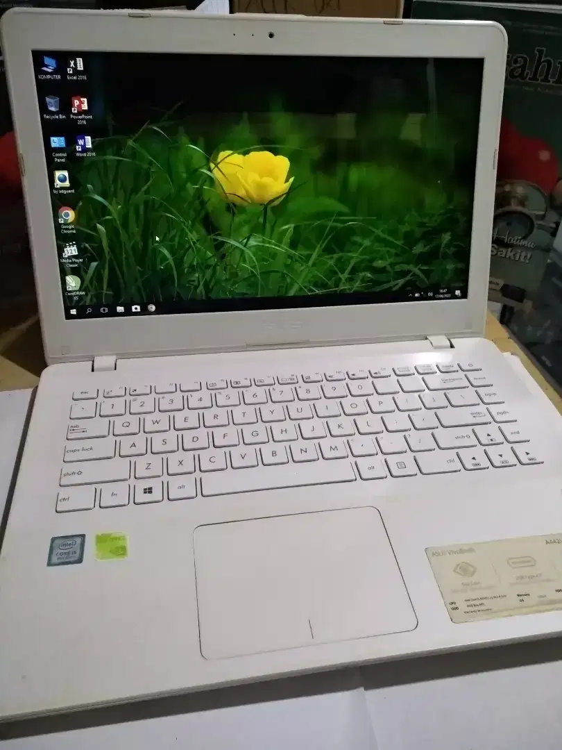 Core i5 GEN 8 RAM 12 GB + SSD 128 GB+ 1000 GB + VGA 2 GB JOS