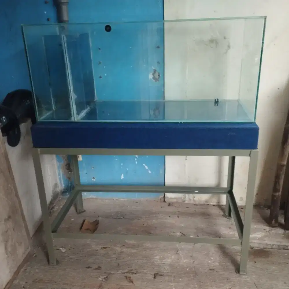 Akuarium 120cm tebal kaca 6mm,dan rak besi siku 4m