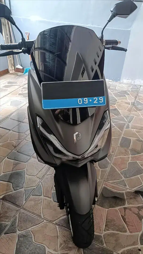 POLYTRON FOX R GREY 2024 KM RENDAH
