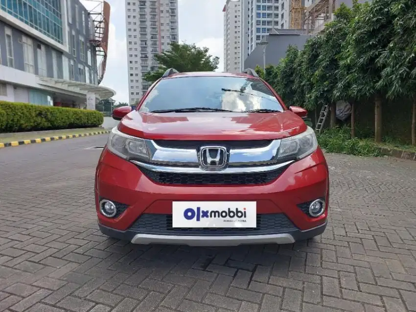 TDP Rendah Honda BR-V 1.5 E Bensin-AT 2016 Merah CBKSB
