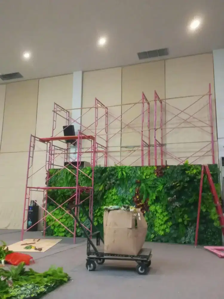 Tanaman Hias Dinding Sintetis Untuk Even Organizer