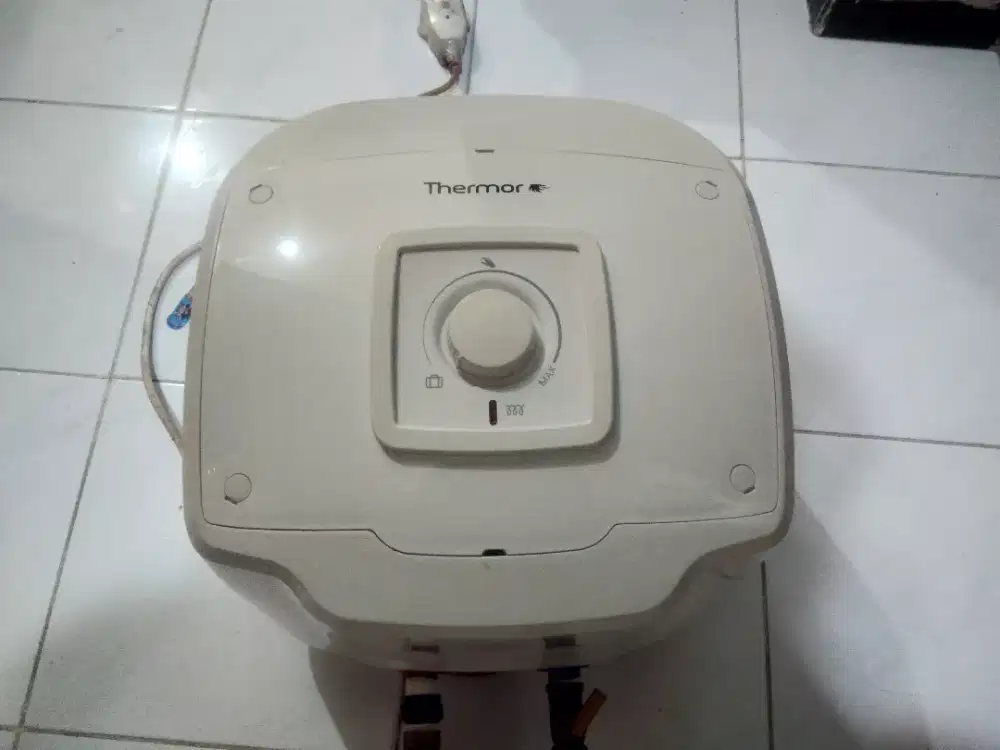 Pemanas Air/Water Heater