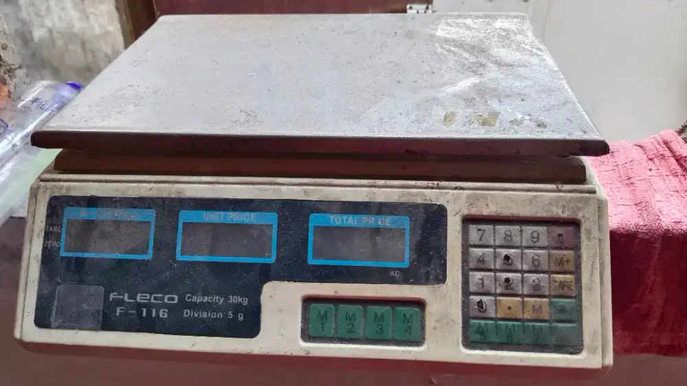 Timbangan digital merk Daikin