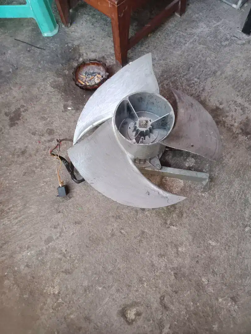 Kipas blower bekas