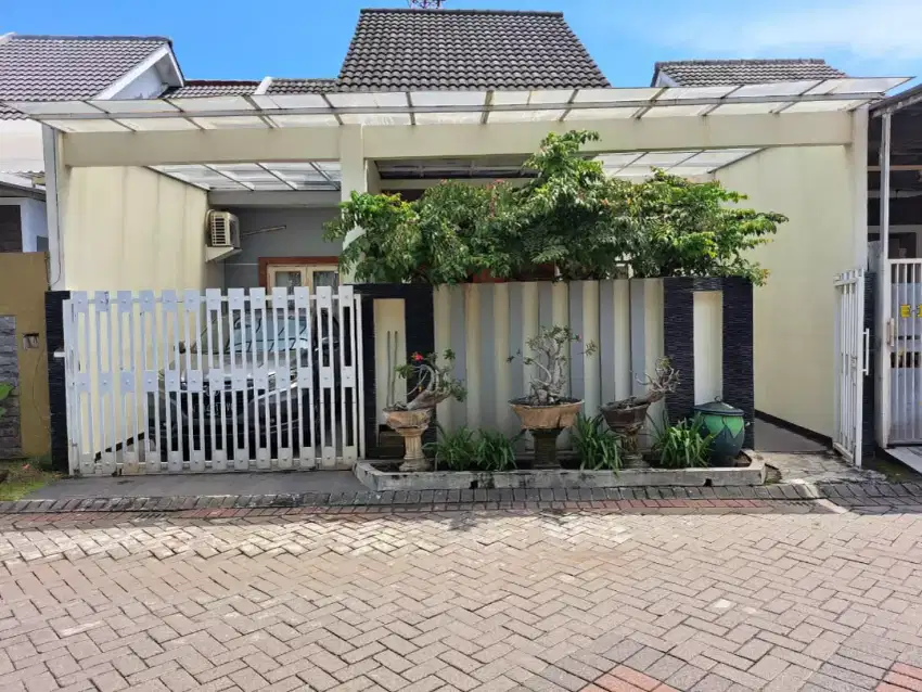 Jual rumah pribadi + furniture, SHM